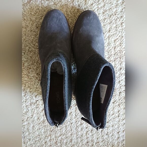 Toms Gray Suede Wool Blend Stacked Heel Ankle Bootie size 8 - Picture 4 of 15